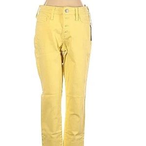 UT- Yellow denim jeans